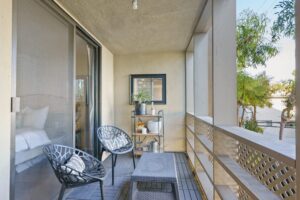 740 N Kings Rd #215, West Hollywood, CA 90069